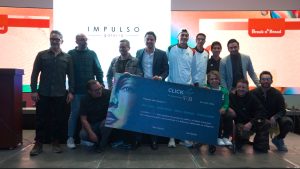 Click Art ilumina Querétaro y reúne apoyos para atletas queretanos