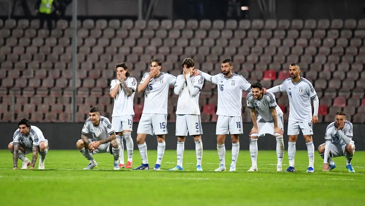 Italia queda fuera del Mundial 2026 tras caer en el repechaje.